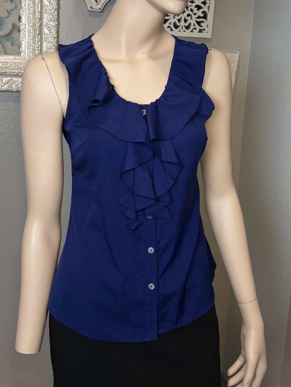 Banana republic Sleeveless Ruffled Button-Front Top - Royal Blue - Picture 5 of 11
